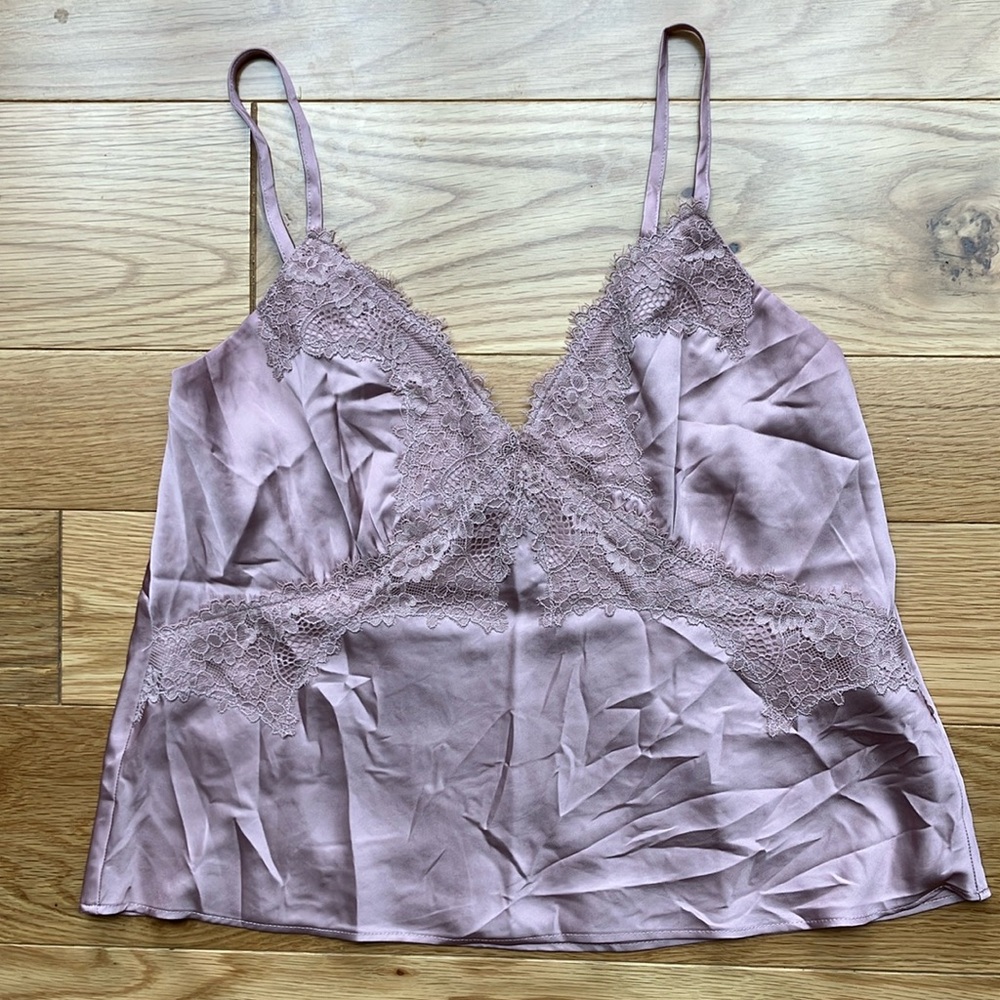 Abercrombie & Fitch Blush Satin crop camisole XS NWOT